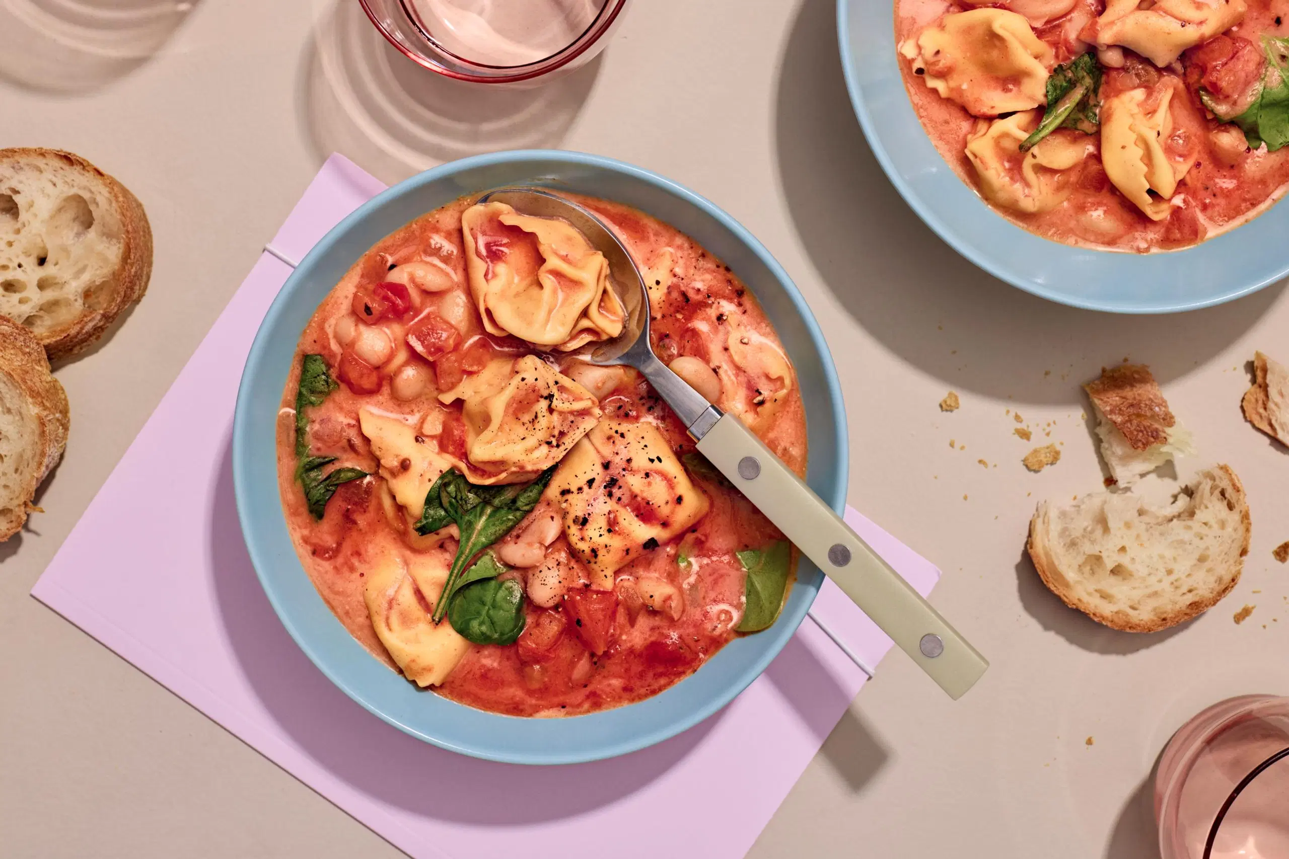 Nopea tortellonikeitto