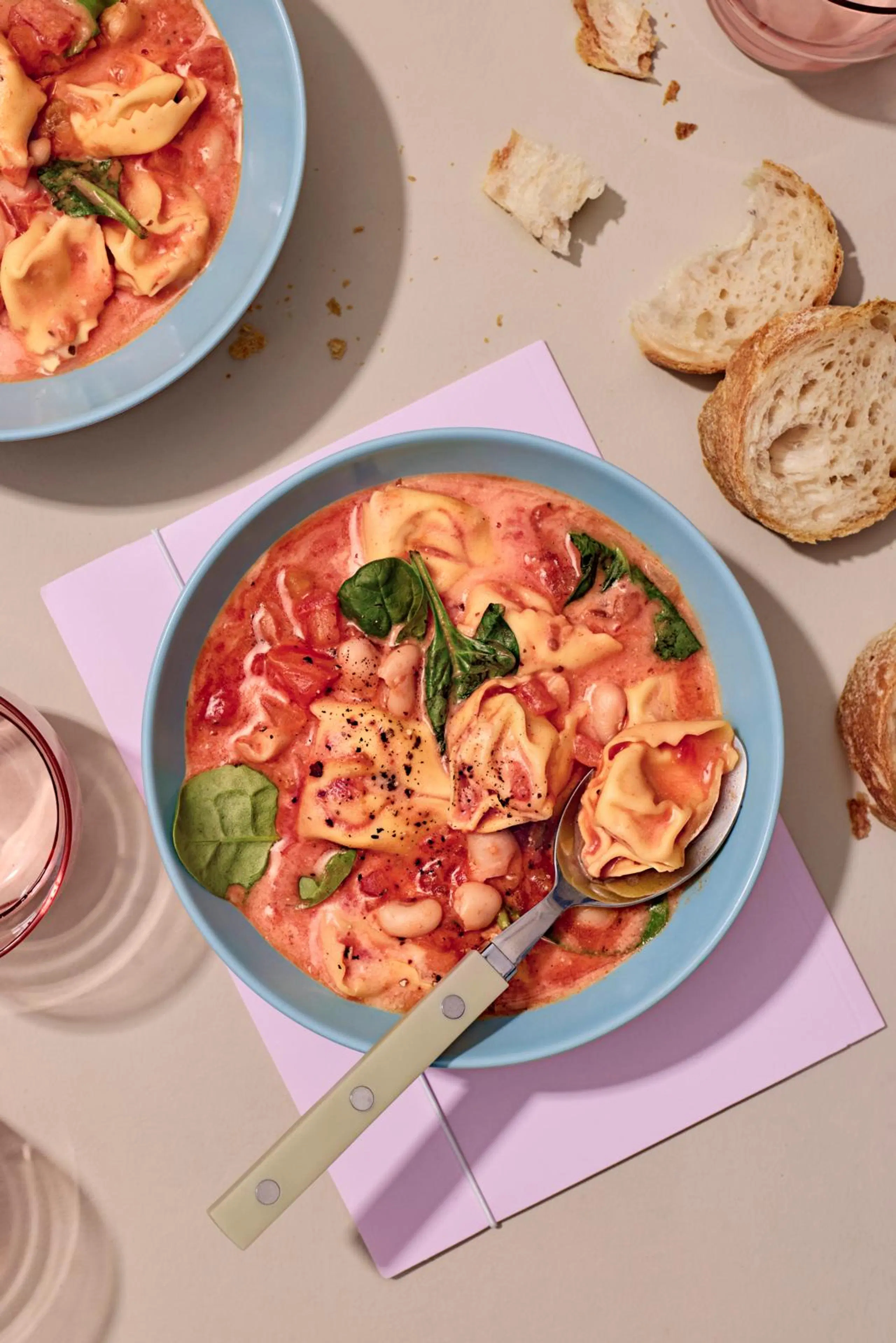 Nopea tortellonikeitto