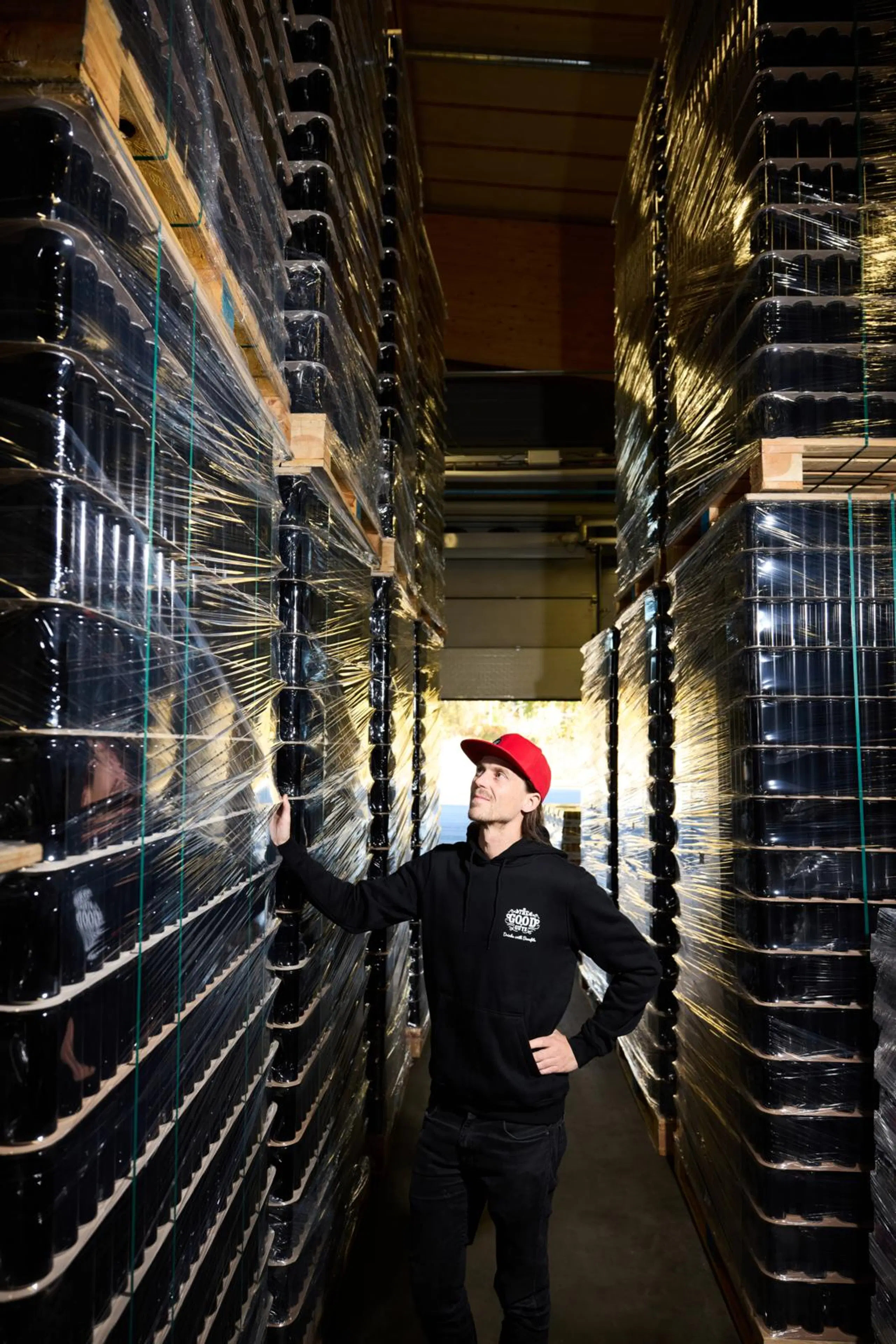 Markus Klöf Nokian tehtaalla.