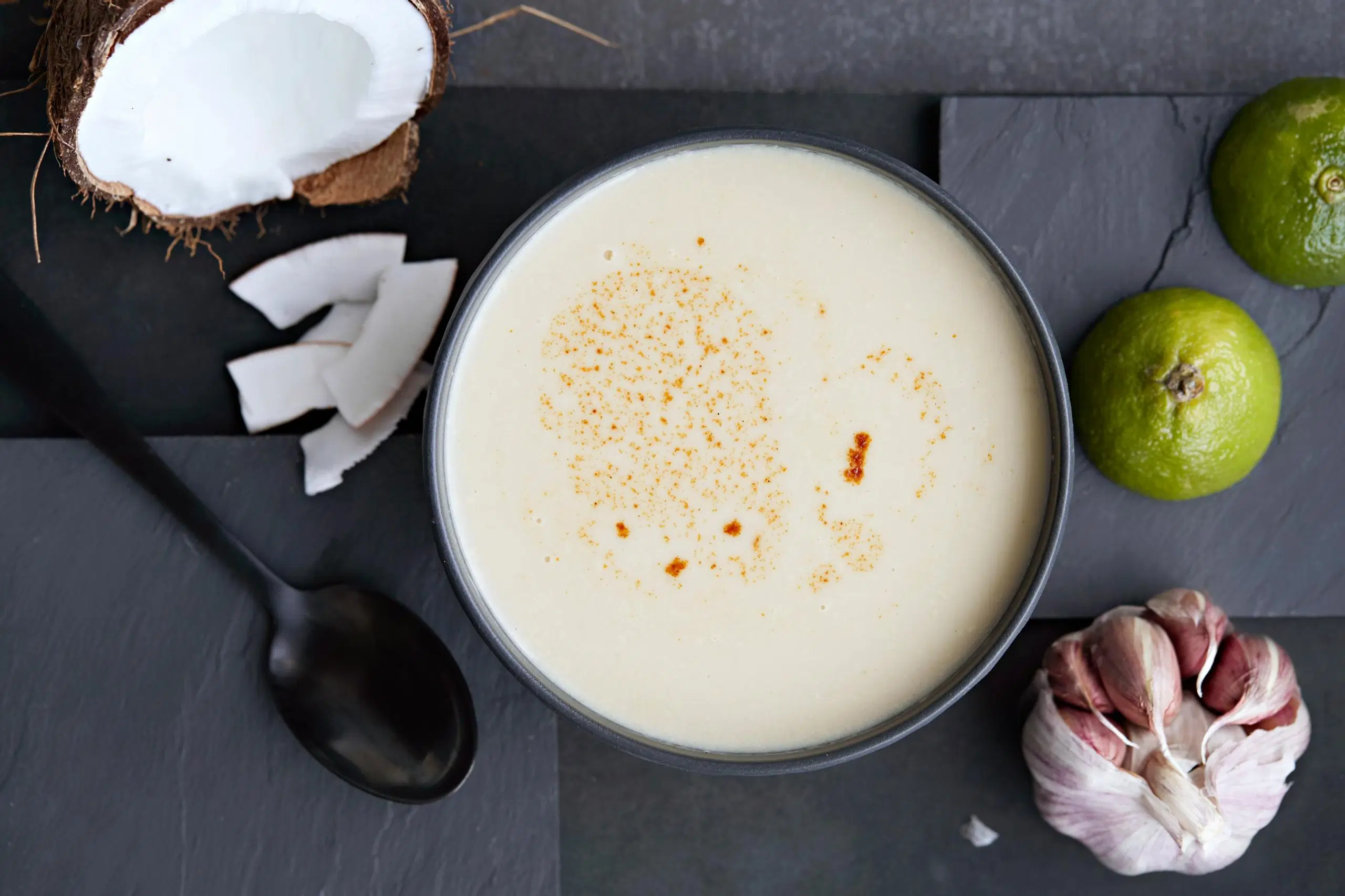 Valkosipuli-kookoskeitto