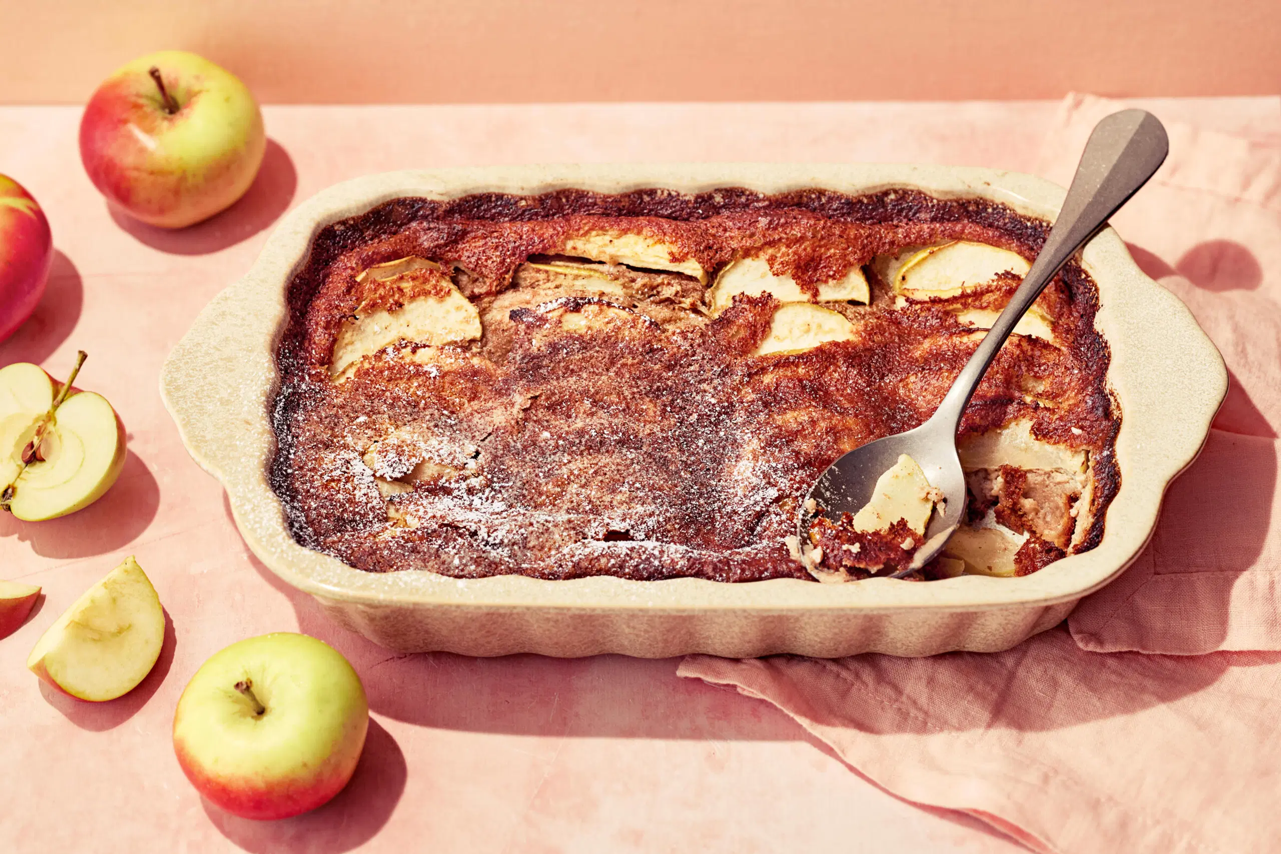 Ranskalainen omenapannukakku eli omena-clafoutis