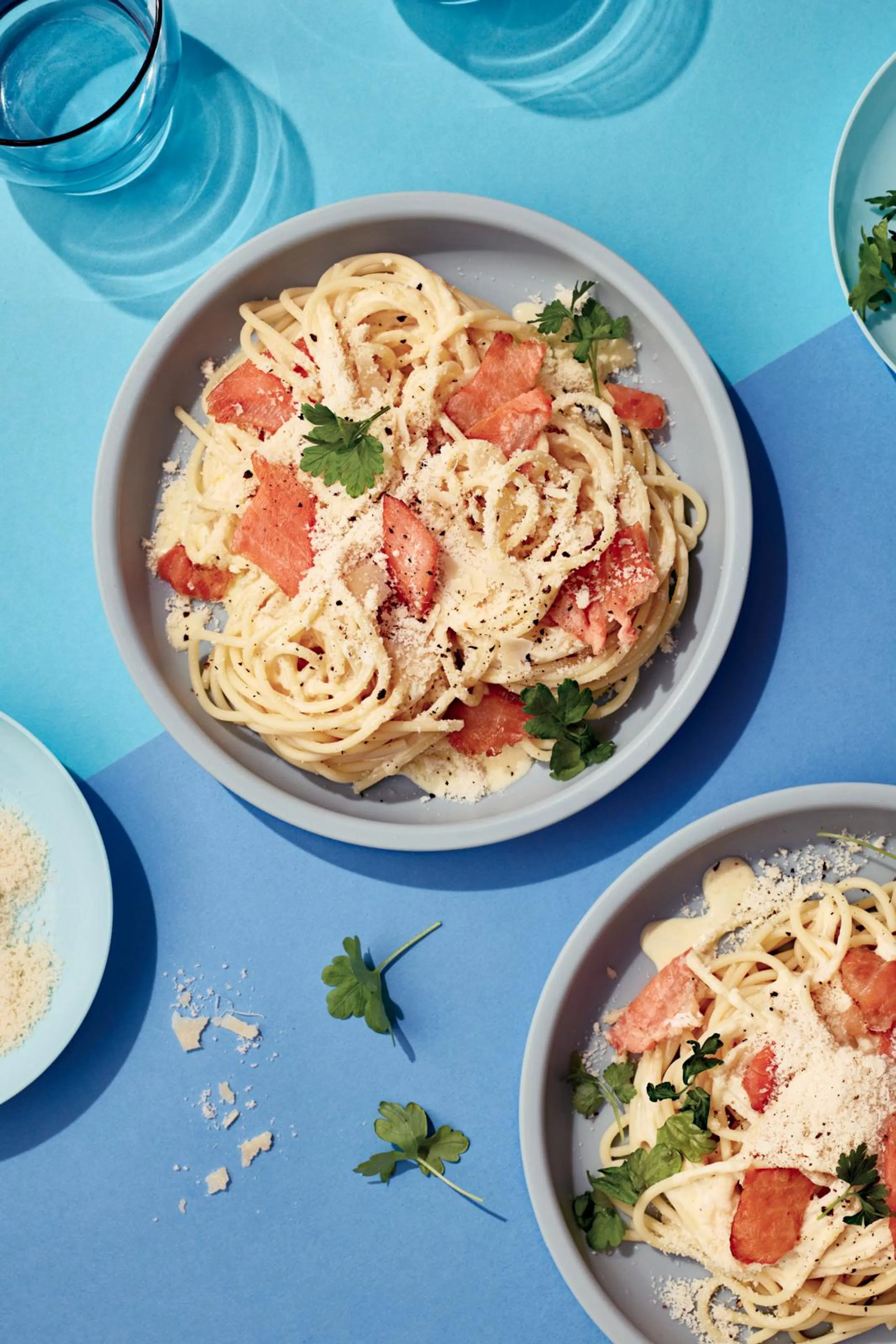 Pasta carbonara kirjolohesta