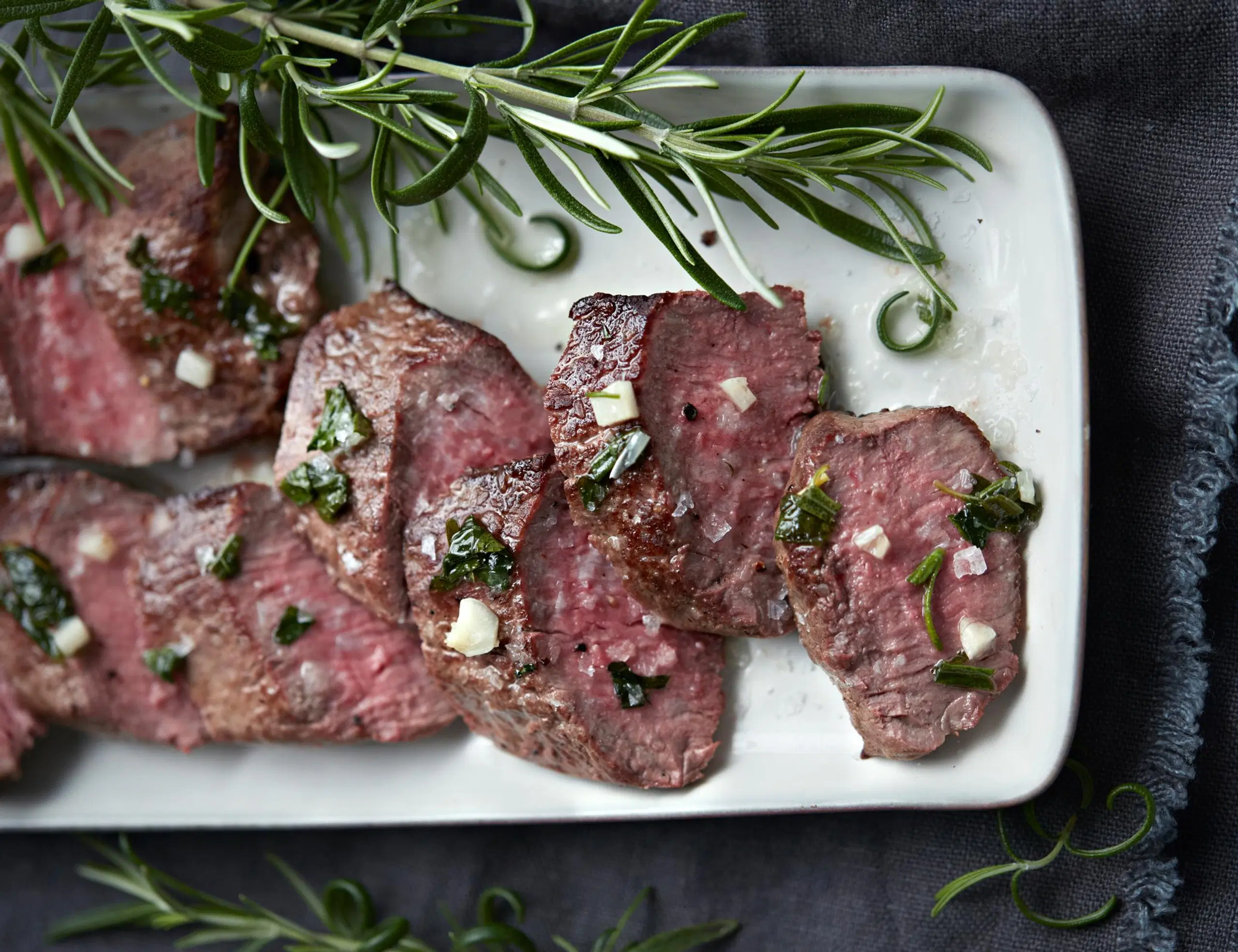 Marinoidut lampaanfileet