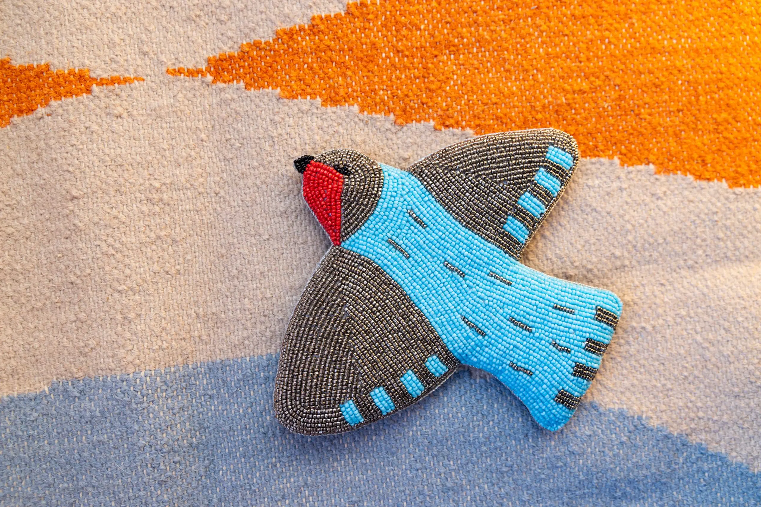 Mum's-yrityksen seinäkoriste, lintu