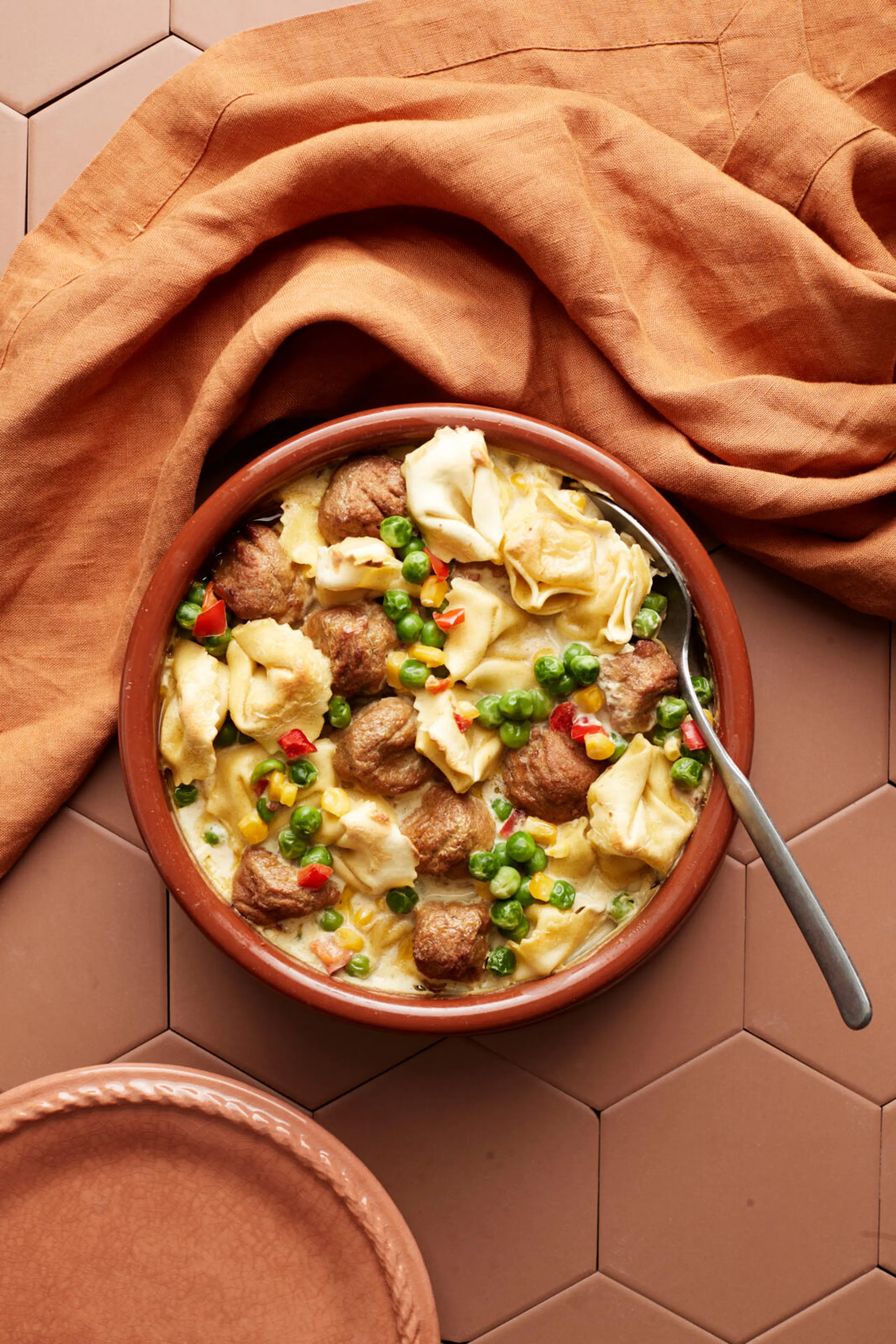 Nopea lihapulla-uunipasta