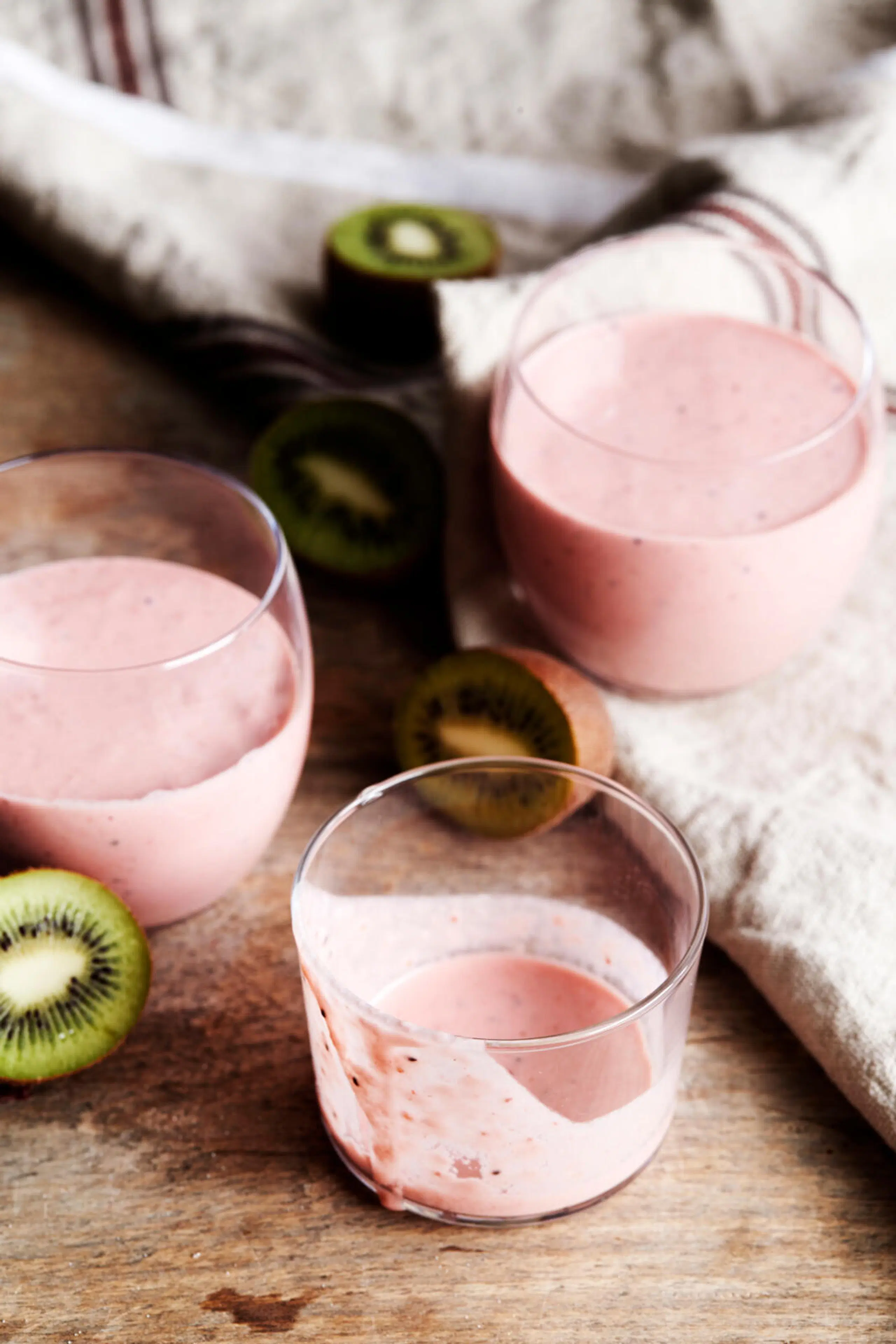 Appelsiini-mansikkaproteiinismoothie