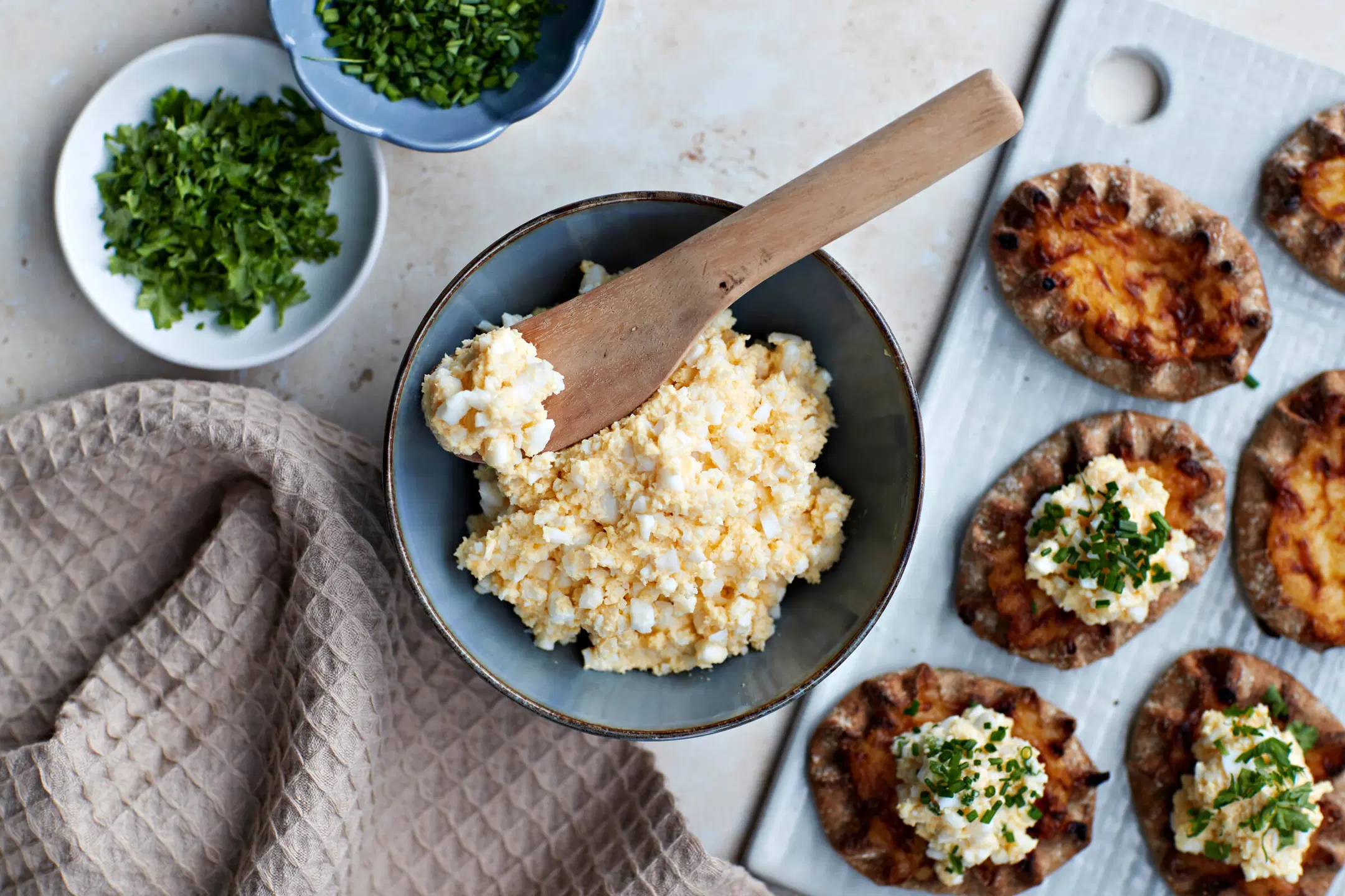 Munavoi ja  karjalanpiirakoita