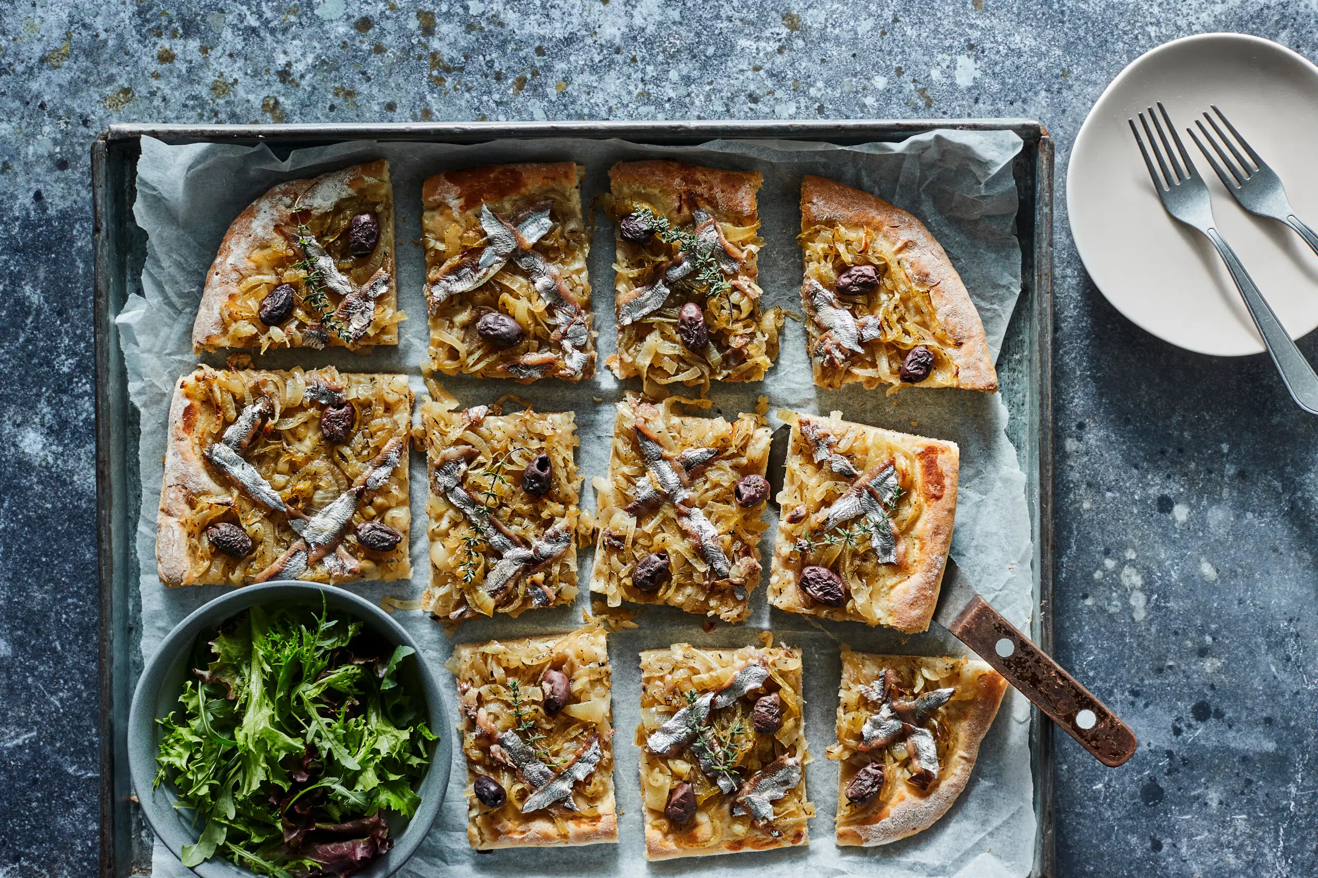 Ranskalainen sipulipiiras eli pissaladière