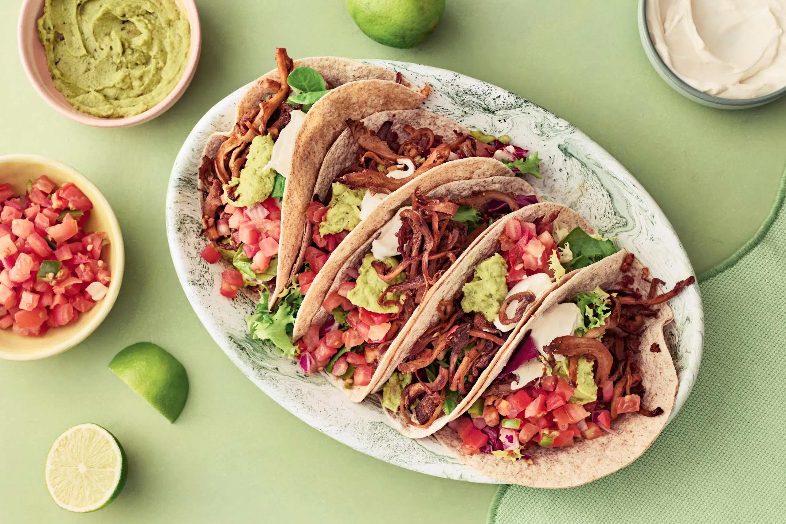 Tacot sienitäytteellä