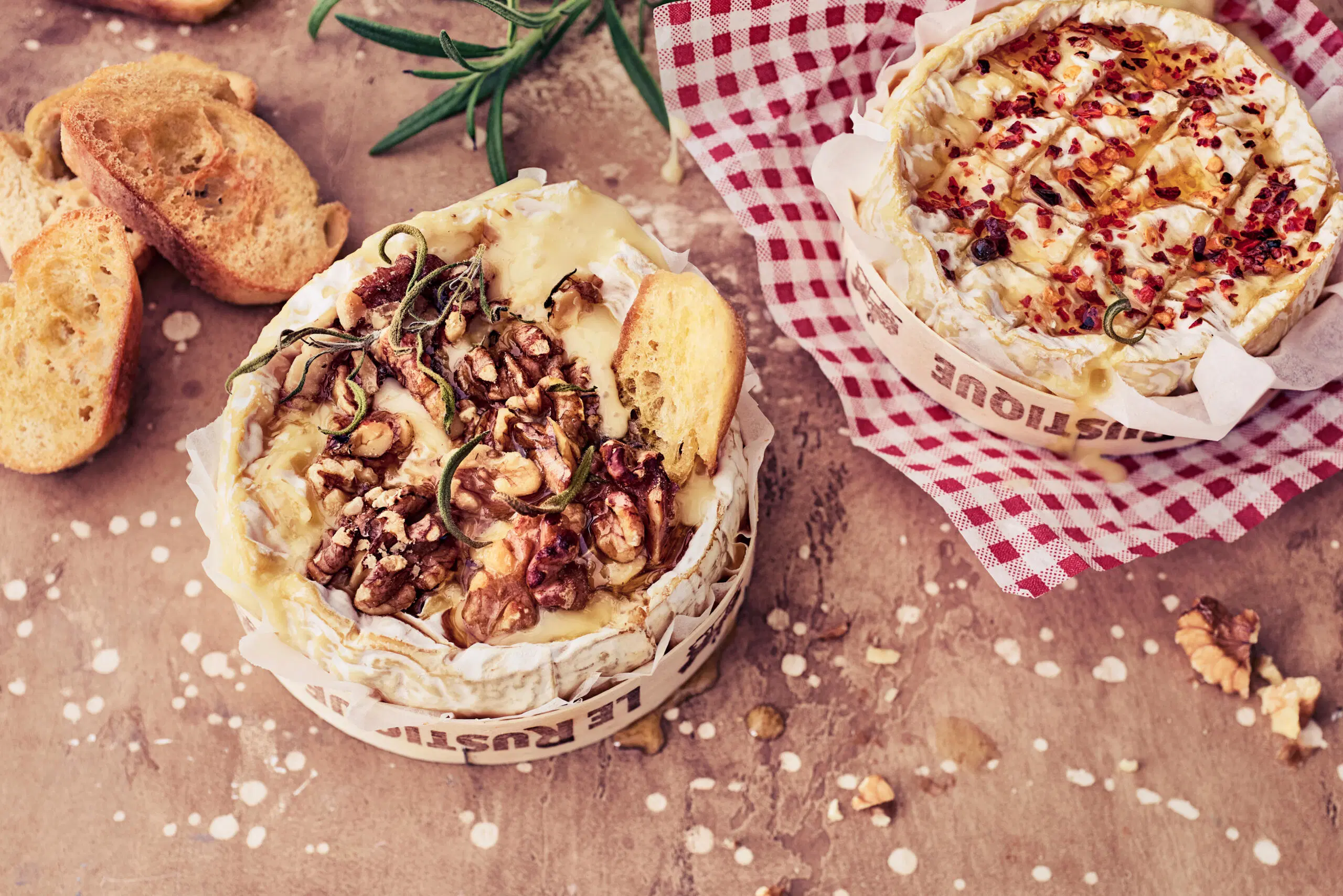 Camembert uunissa
