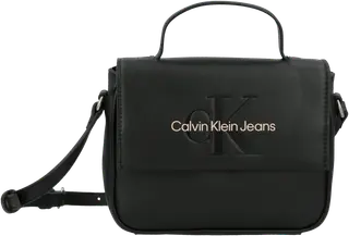 Calvin Klein Jeanswear Sculpted boxy flap olkalaukku