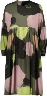 Makia Nala mekko