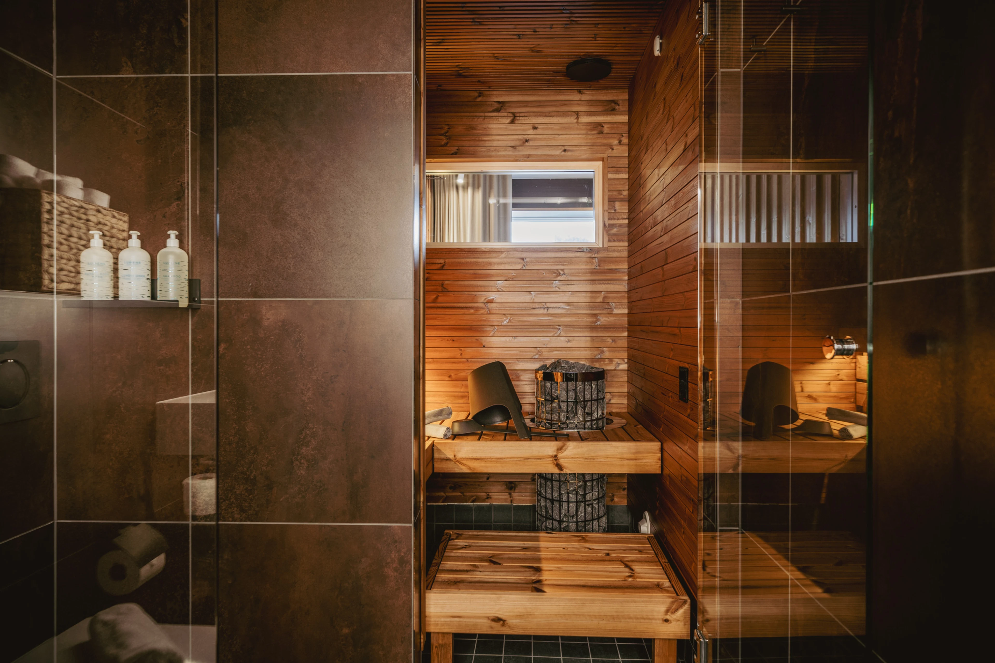 Saunallinen SuperiorX-huone