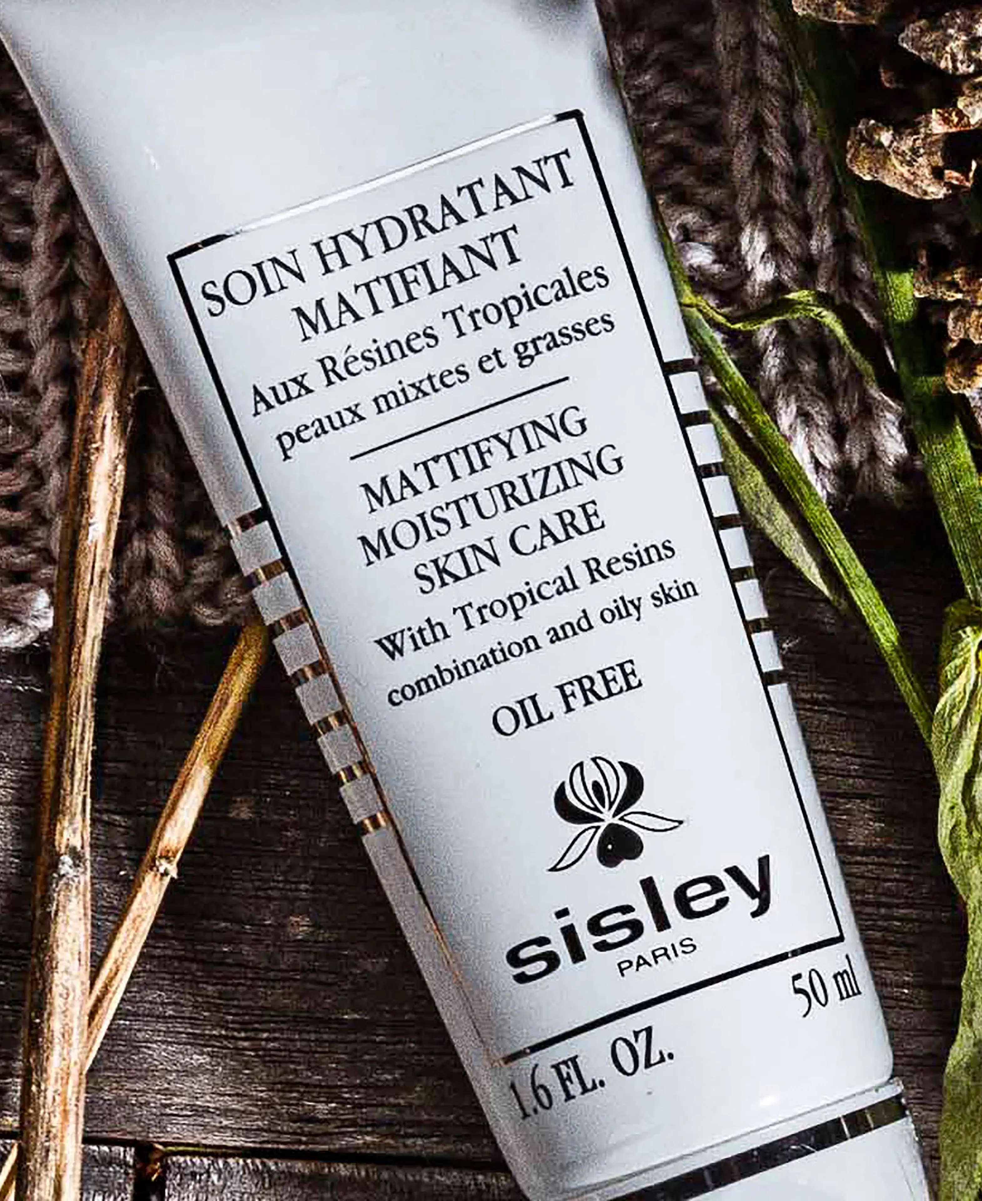 Sisley Mattifying Moisturizing Skin Care With Tropical Resins hoitoemulsio 50 ml