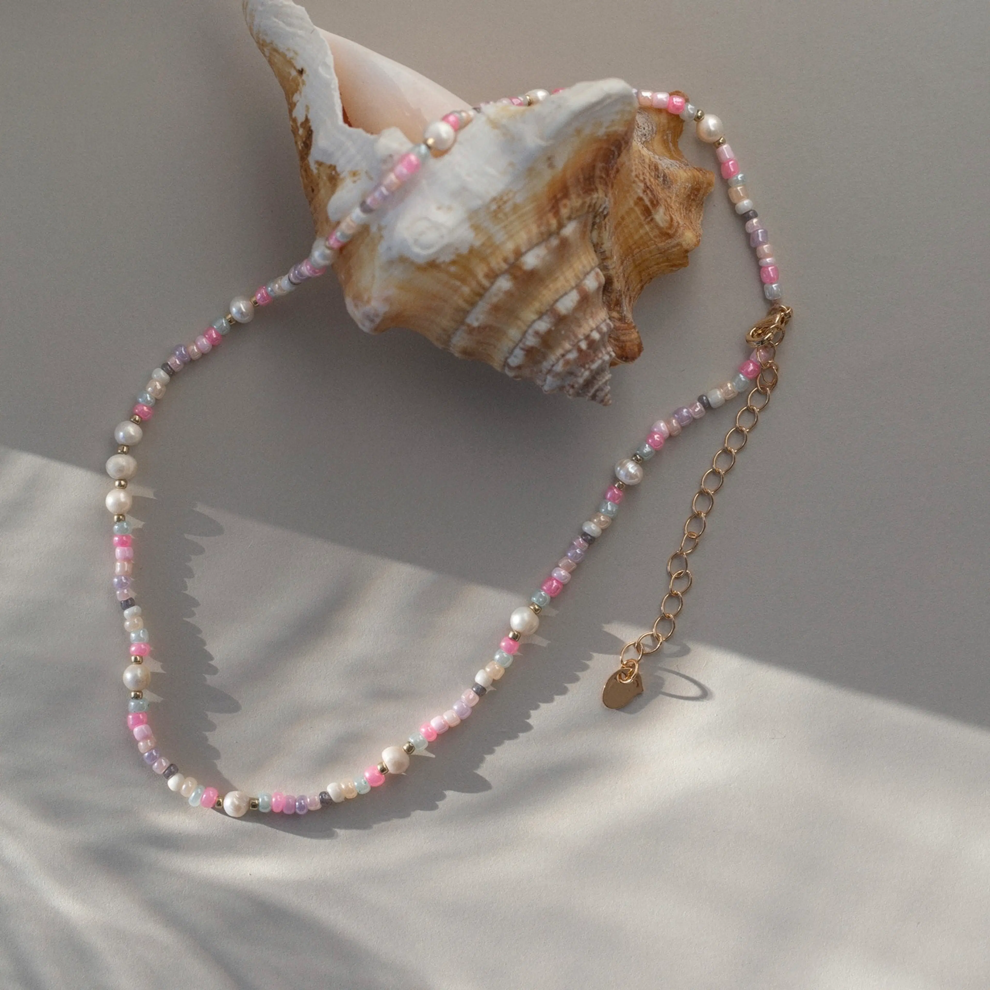 Timi of Sweden Tess Pastel Bead and Pearl kaulakoru