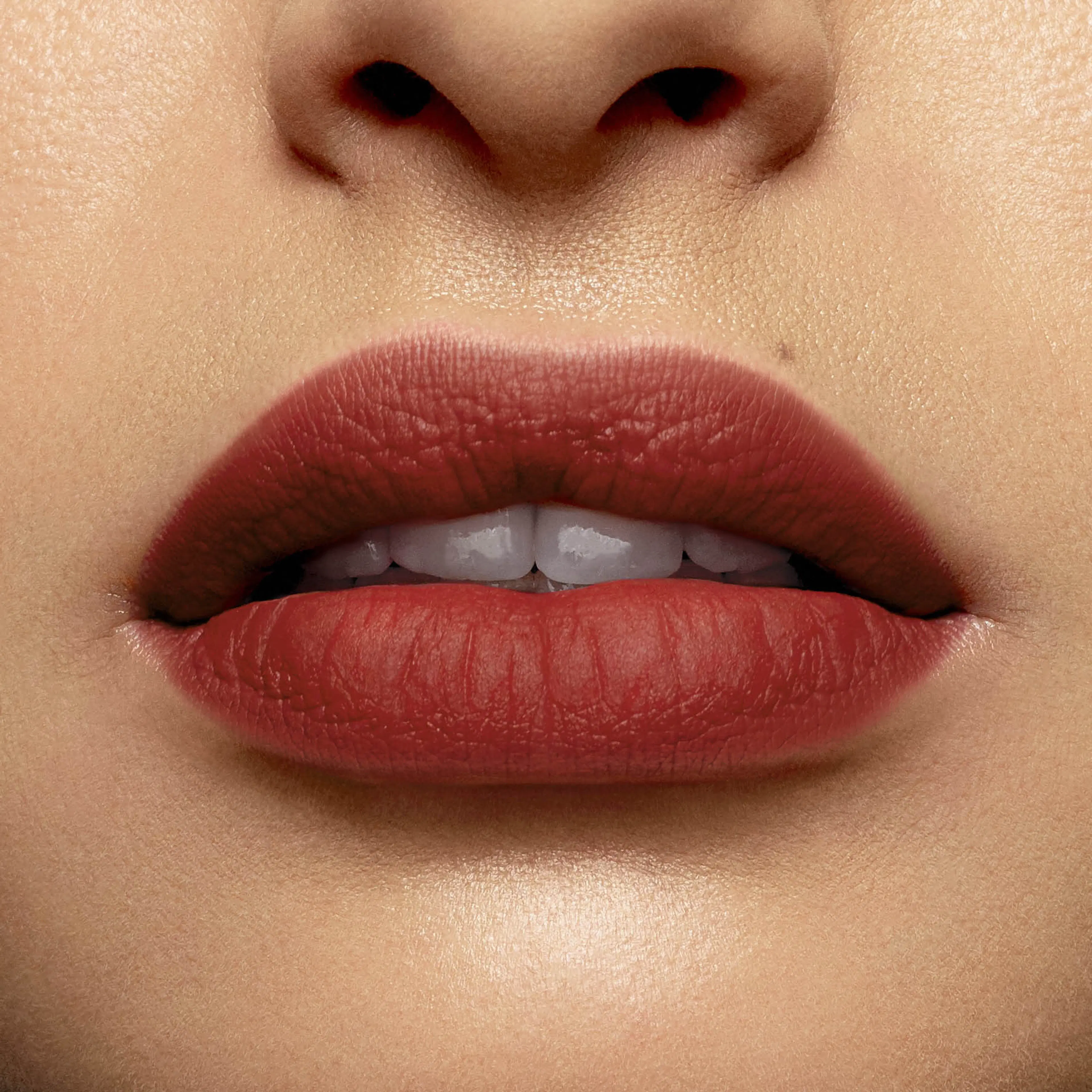 Lancôme L'Absolu Rouge Intimatte Lipstick huulipuna 3,2 g