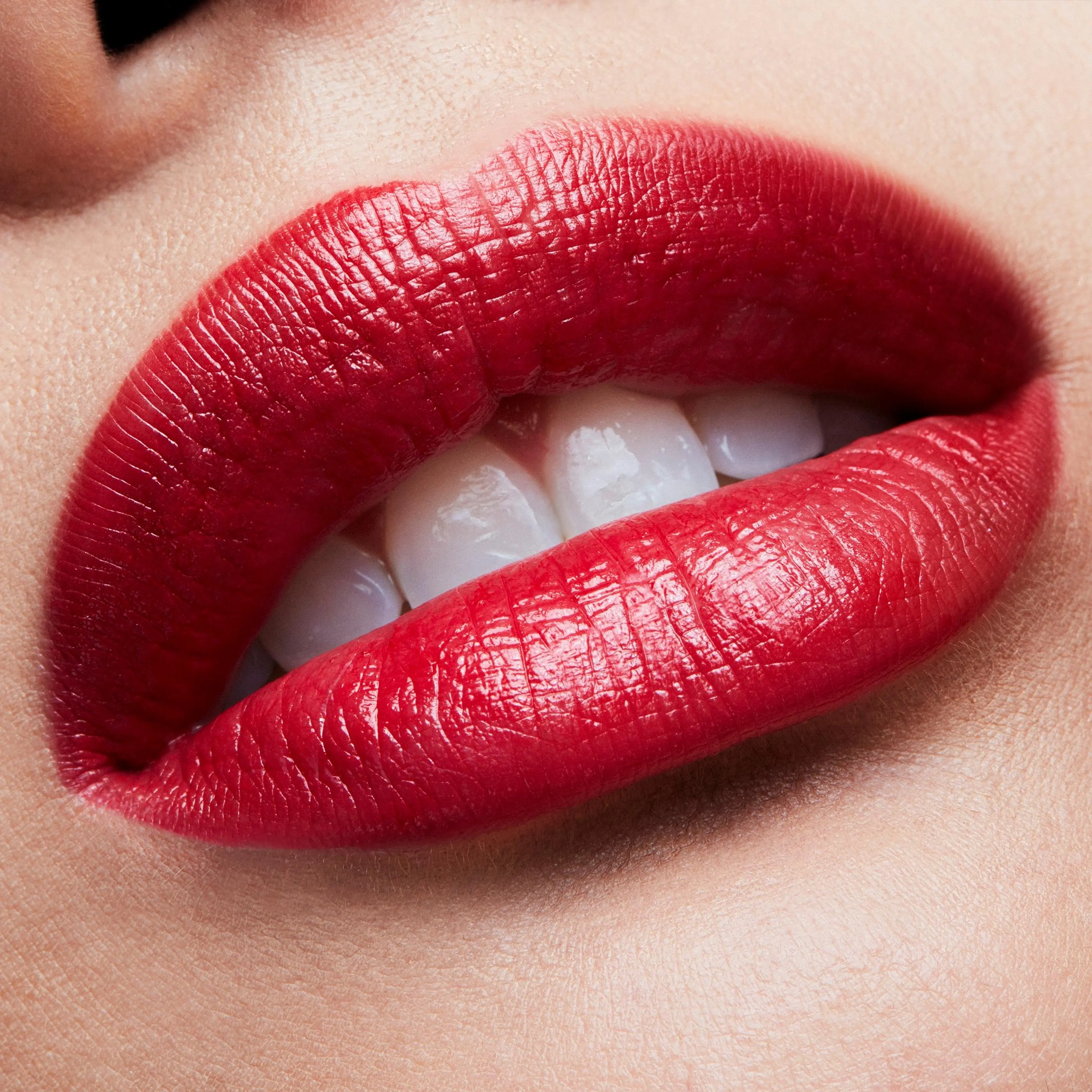 MAC Cremesheen Lipstick huulipuna 3 g