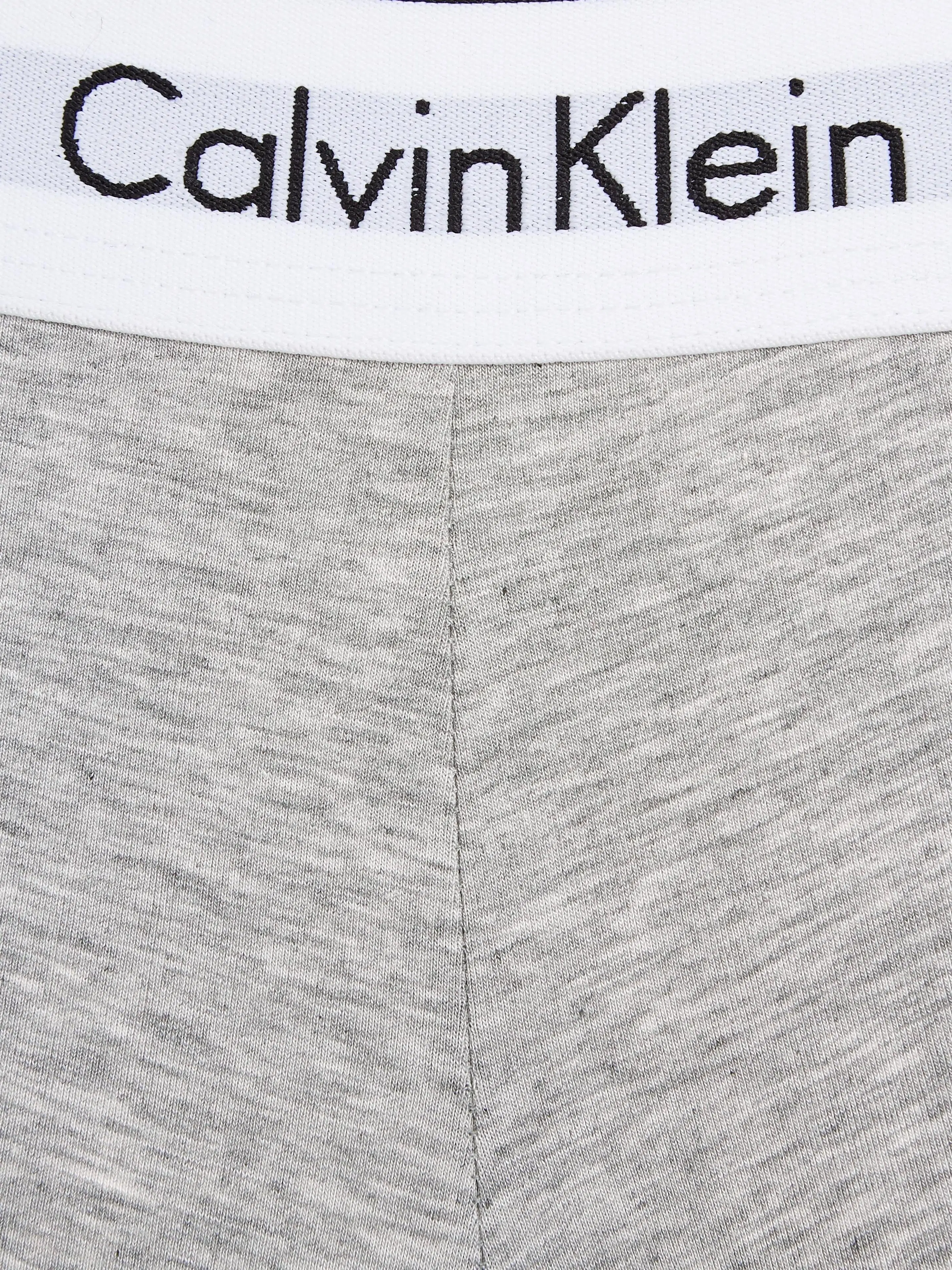 Calvin Klein shortsit