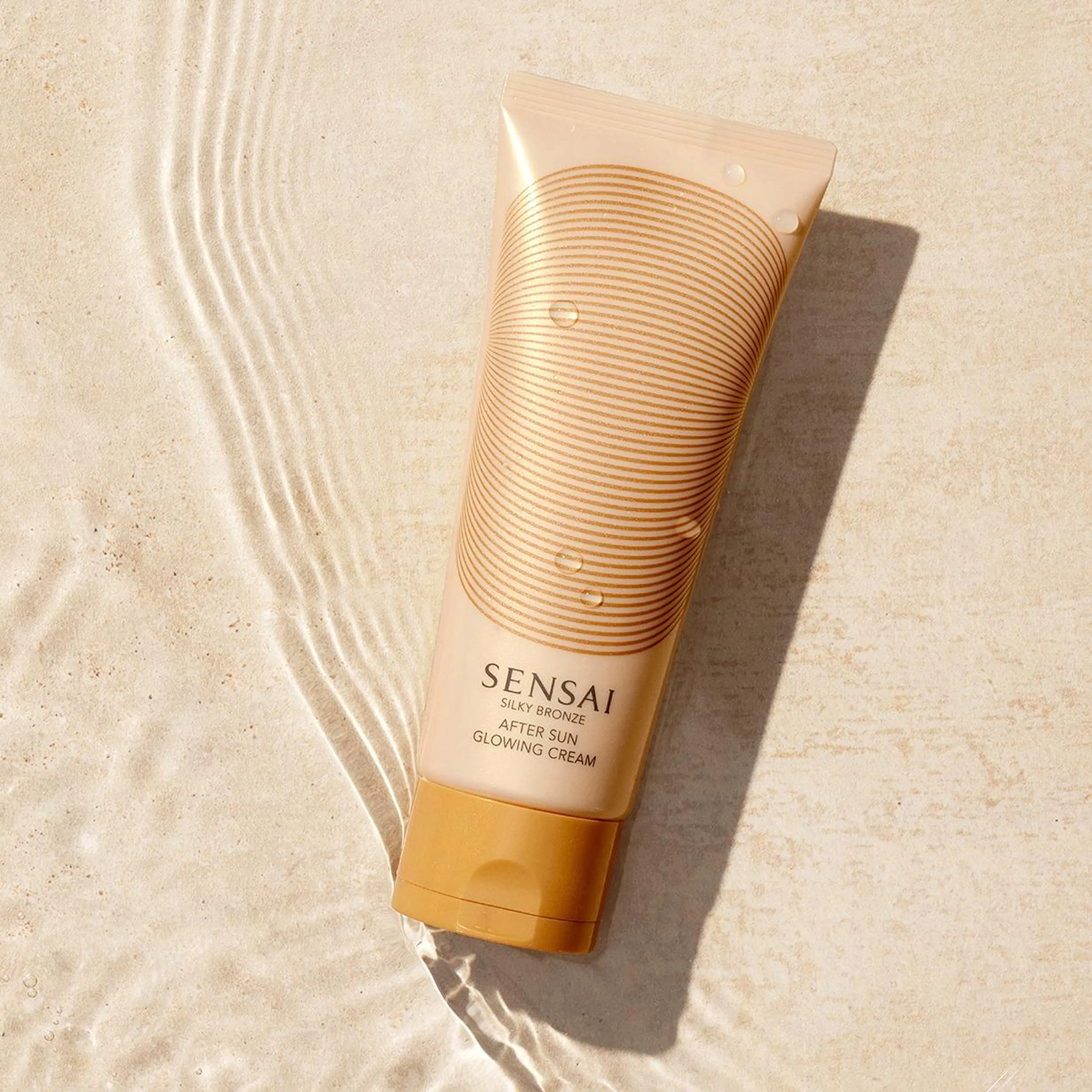SENSAI Silky Bronze After Sun Glowing Cream hoitovoide auringonoton jälkeen 150 ml