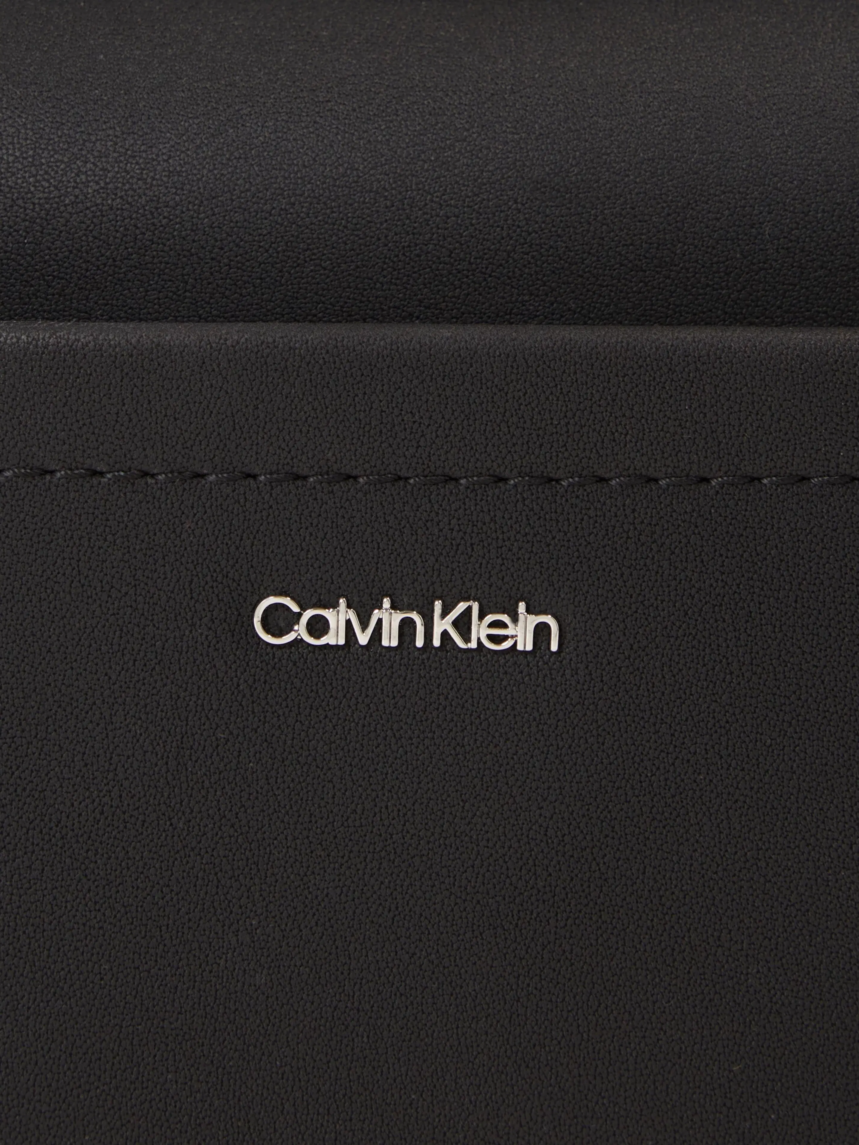 Calvin Klein CK Must convertible kameralaukku