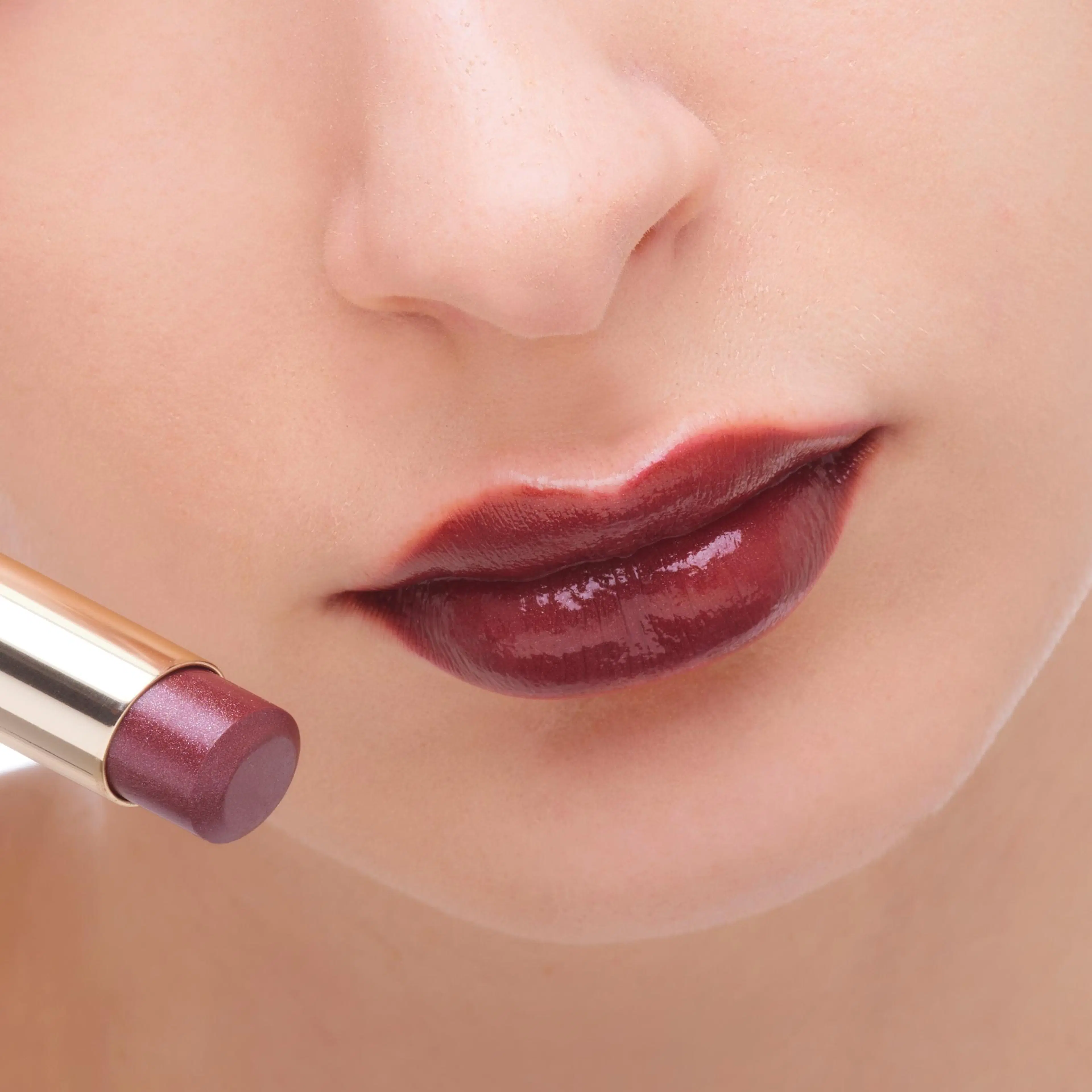 SENSAI Lasting Plump Lipstick Refil huulipunan väritäyttöpakkaus 3,8 g