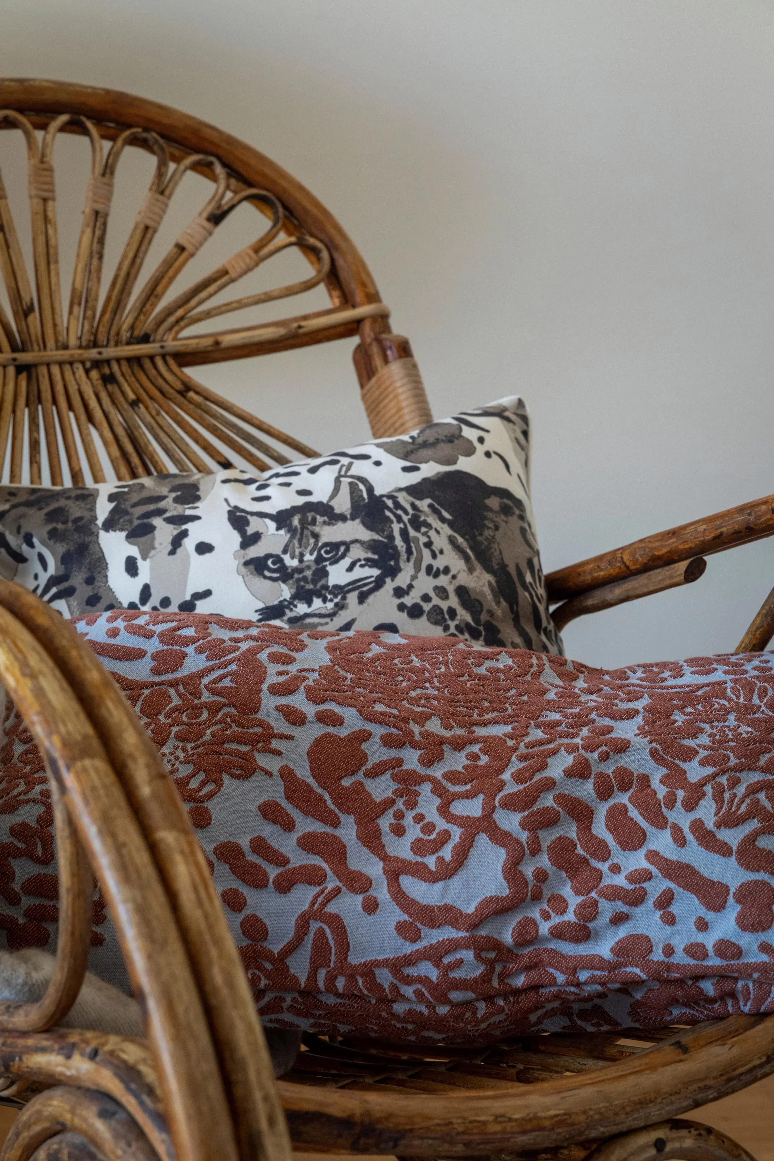 Pentik Villikissa tyynynpäällinen 45x45 cm, vaaleanruskea