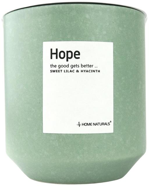 Hope tuoksukynttilä 224g. Tuoksuna Sweet Lilac & Hyacinth. Tuoksukynttilässä käytetty sheavoita ja luonnollisia eteerisiä öljyjä.
