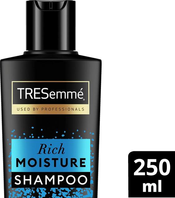 TRESemmé  Rich Moisture Shampoo  Ammattimaista laatua   250 ML