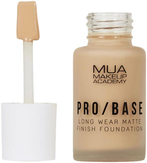 MUA Make Up Academy Pro Base Long Wear Matte Finish Foundation 30 ml 146 meikkivoide