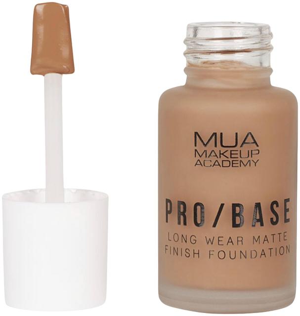 MUA Make Up Academy Pro Base Long Wear Matte Finish Foundation 30 ml 180 meikkivoide