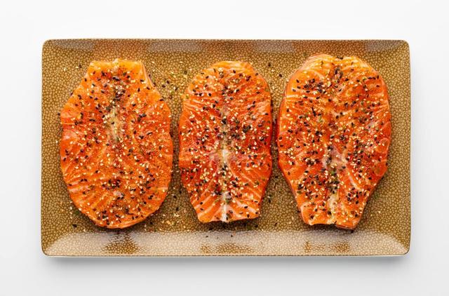 Herkku Grills Lohimedaljonki maustettu