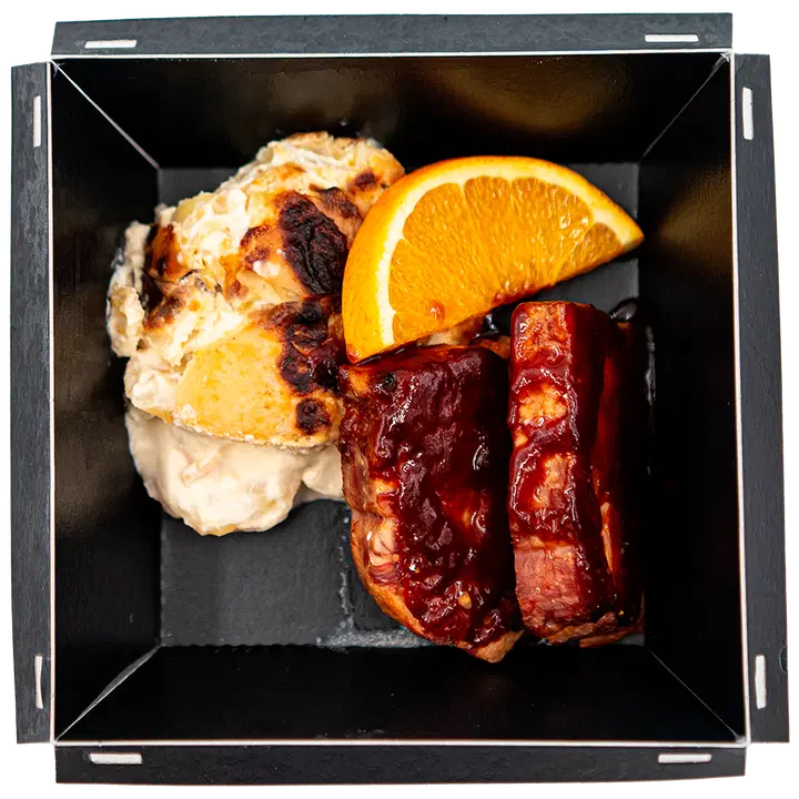 BBQ-Porsaankylki juustoperunoilla