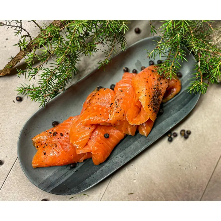 Külmsuitsu vikerforell dzinni ja kadakamarjadega, viilutatud, 800g