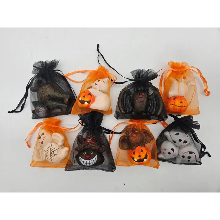 Halloween pikkukoristeet, erilaisia