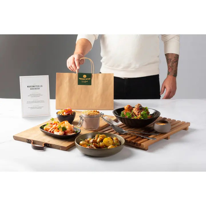 Herkku Fish Market Menukassi ”Makumatkalla Aasiassa” 2:lle hengelle (kpl)