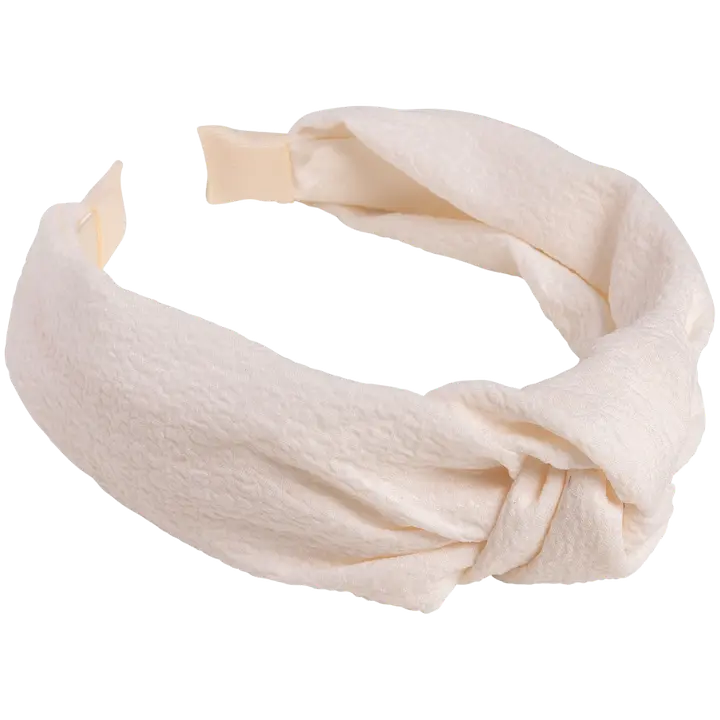 Cailap lai peavõru sõlmega valge