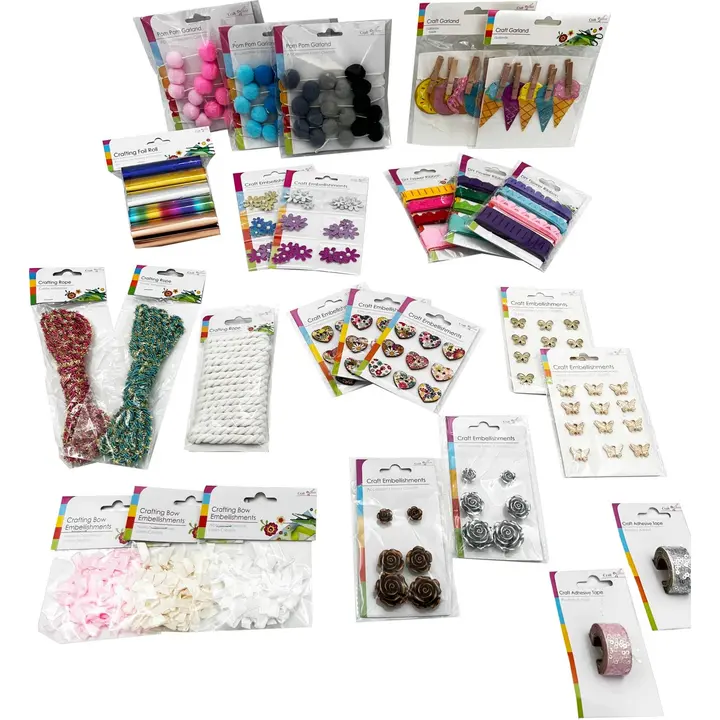 Askartelulajitelma 1 €, lajitelmassa yli 30 erilaista tuotetta