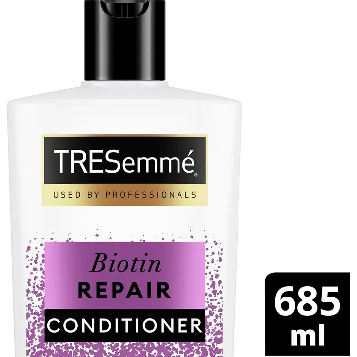 TRESemmé  Biotin Repair Hoitoaine  Korjaa ja uudistaa   685 ML