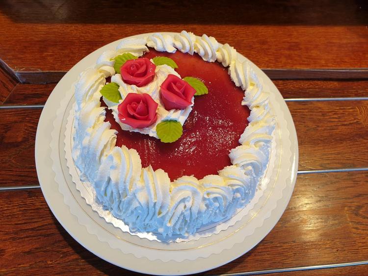 Äitienpäiväkakku 1000g Nelimarkan Leipomo