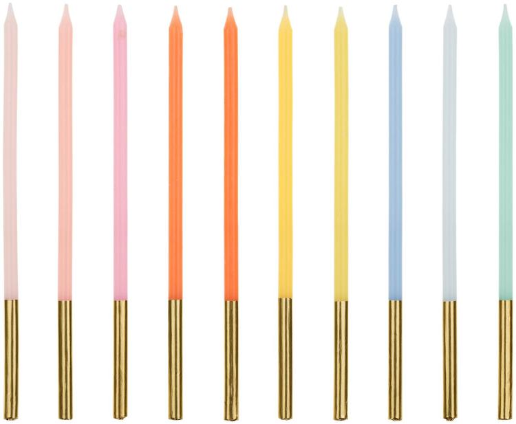 Pastellinväriset kakkukynttilät, väriyhdistelmä metallikultaisella kärjellä, korkeus n. 14 cm