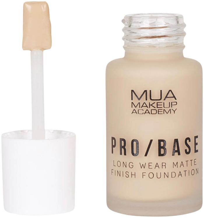 MUA Make Up Academy Pro Base Long Wear Matte Finish Foundation 30 ml 130 meikkivoide