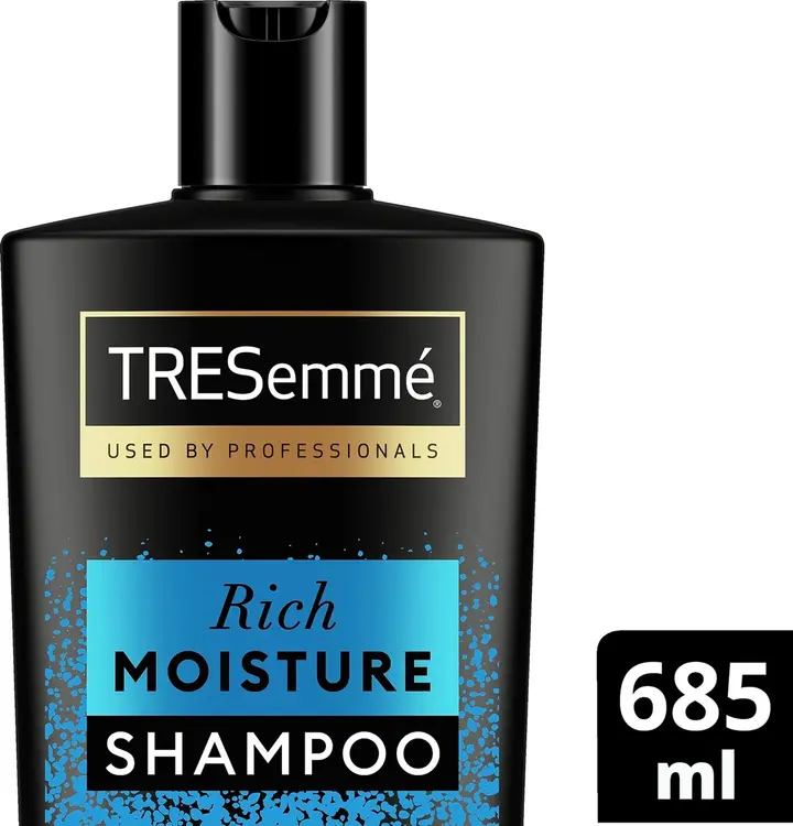 TRESemmé  Rich Moisture Shampoo  Ammattimaista laatua   685 ML