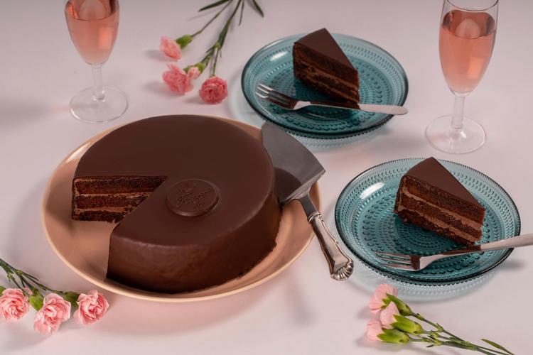 Fazer Sacherkakku 1100g, täytekakku