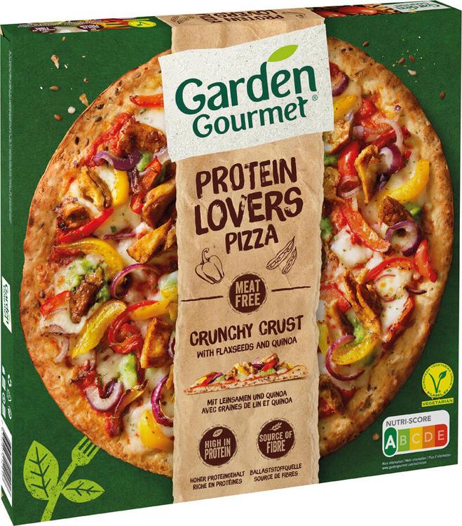 Garden Gourmet 430 g Pizza, jossa on täytteenä kasviksia, marinoitua nyhtösoijaa ja mozzarella-juustoa