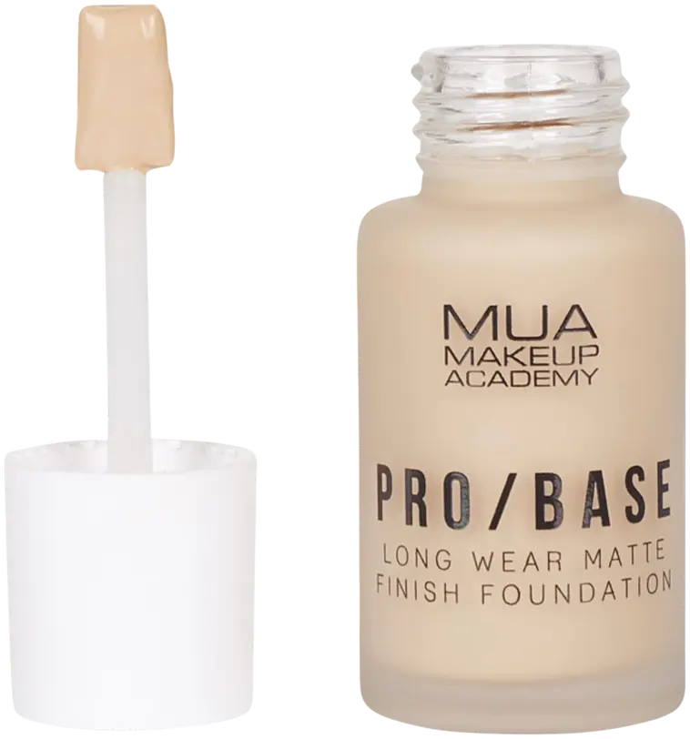 MUA Make Up Academy Pro Base Long Wear Matte Finish Foundation 30 ml 130  meikkivoide | Prisma verkkokauppa