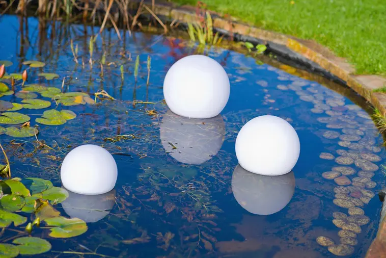 Ubbink kelluva allasvalo MultiBright SolarFloat 20