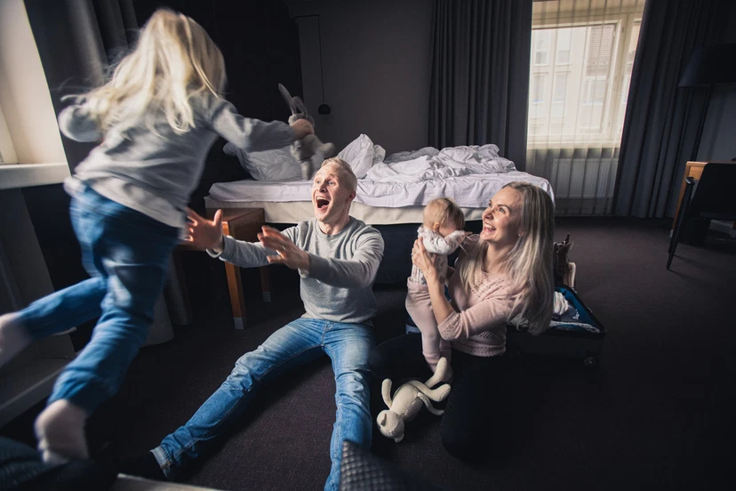 lasten kanssa majoittumassa